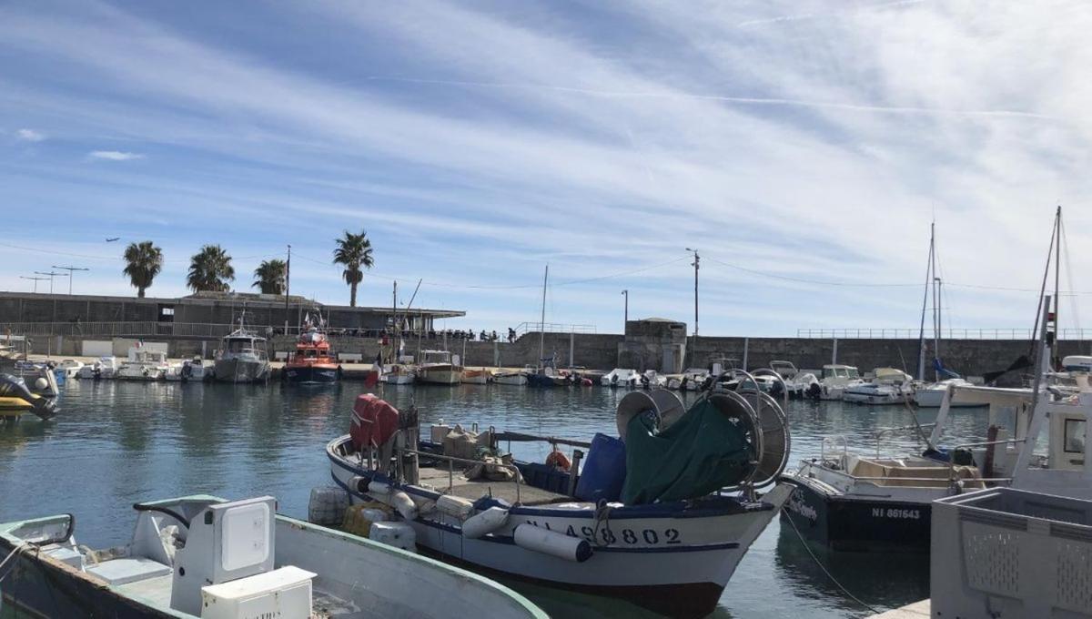 Grand Studio Tres Agreable Avec Bar, Cuisine Et Terrasse Cagnes-sur-Mer Exteriér fotografie