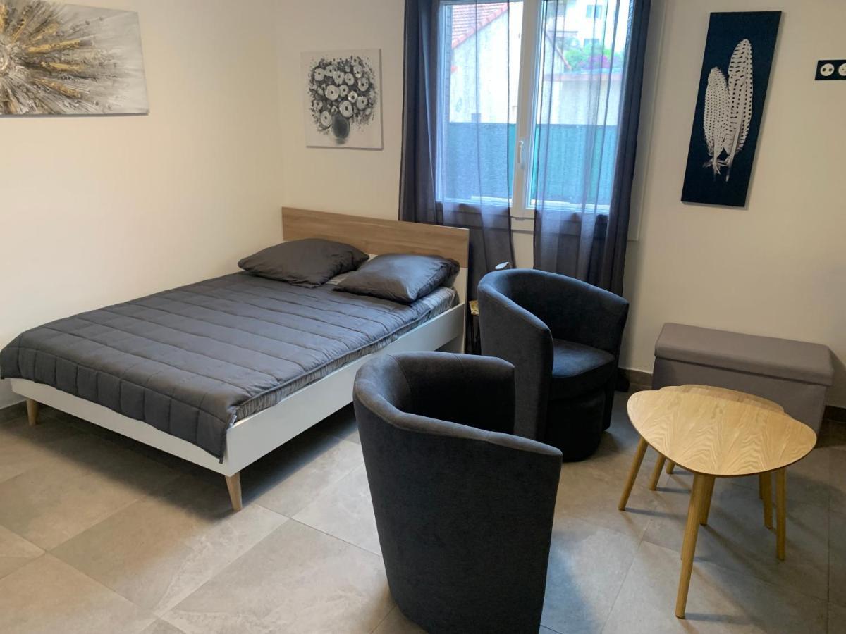 Grand Studio Tres Agreable Avec Bar, Cuisine Et Terrasse Cagnes-sur-Mer Exteriér fotografie
